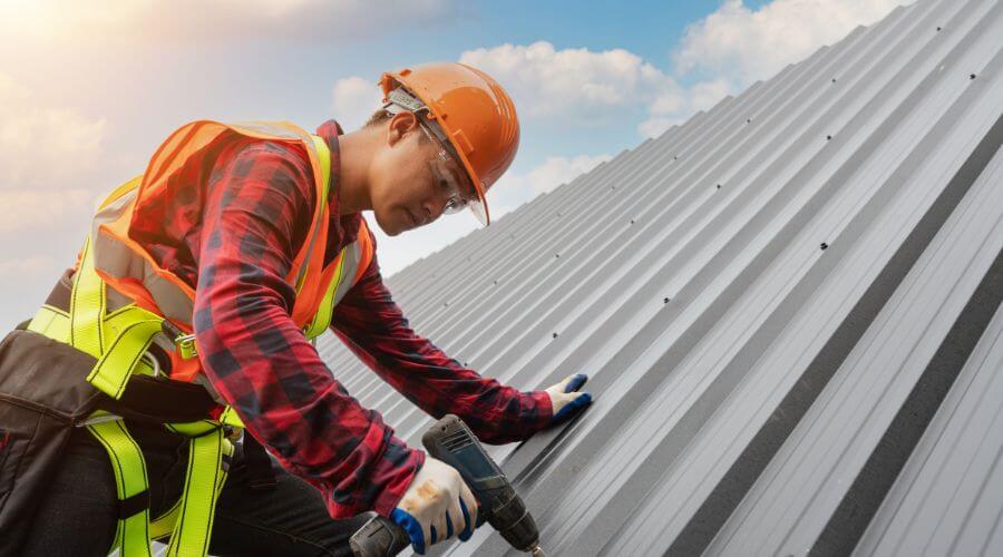 Professional New roof installation in Servia, IN